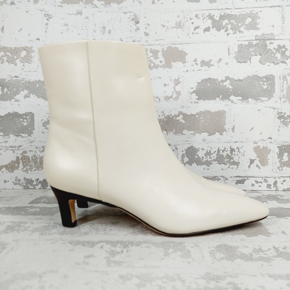 Nordstrom Arazio Kitten Heel White Cream Leather Ankle Booties Size 9 - Picture 5 of 13